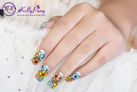 Cách Vẽ Mẫu Móng Hoa Xinh Nền Xanh