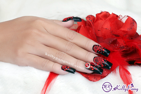 Cách Vẽ Mẫu Móng Hoa Hồng Quyến Rũ