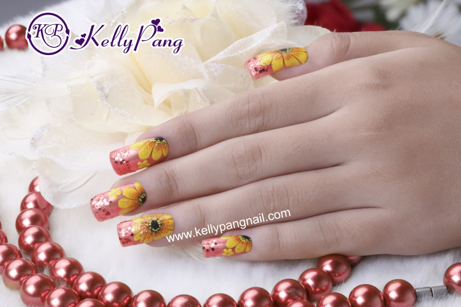 Cách Vẽ Mẫu Nail Hoa Hướng Dương