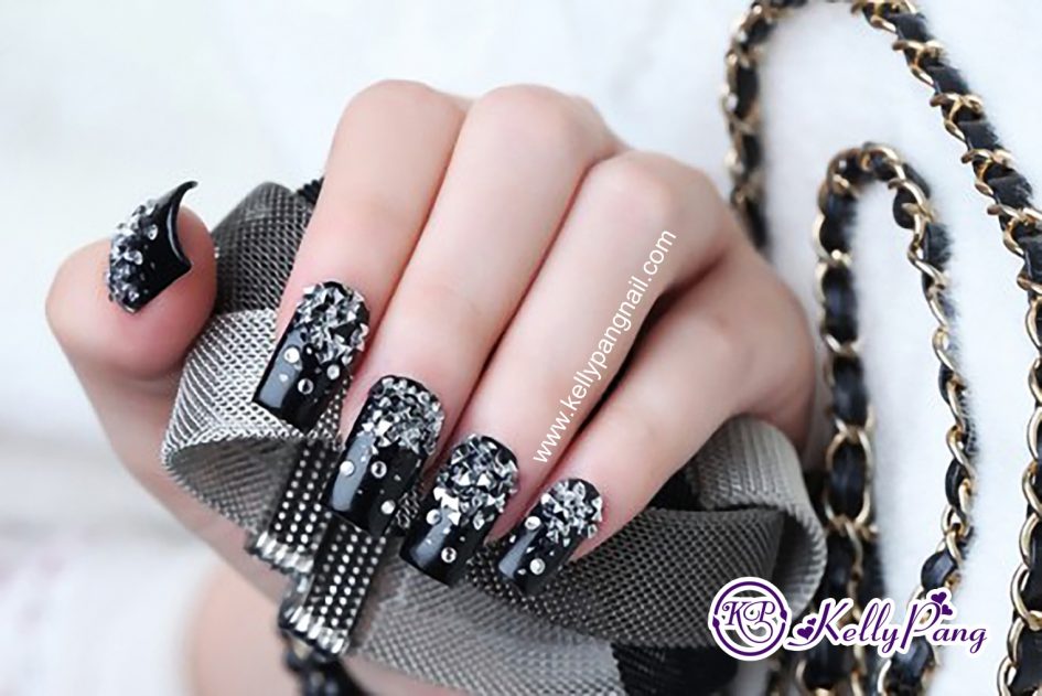 Cách Vẽ Mẫu Móng Ảo Ảnh Đêm