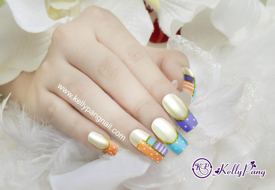 6 Bước Vẽ Mẫu Móng Sắc Màu Cho Em