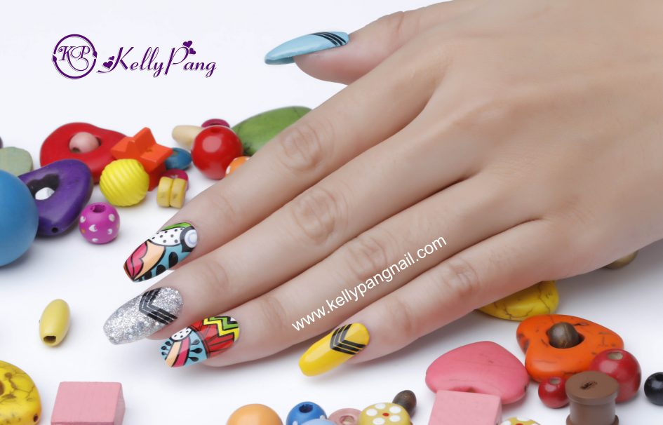 Cách vẽ mẫu nail Sắc Màu Tuổi Thơ