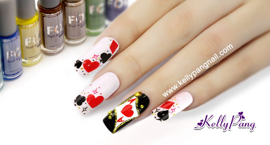 Cách vẽ mẫu nail “Ván Bài Tình Yêu”
